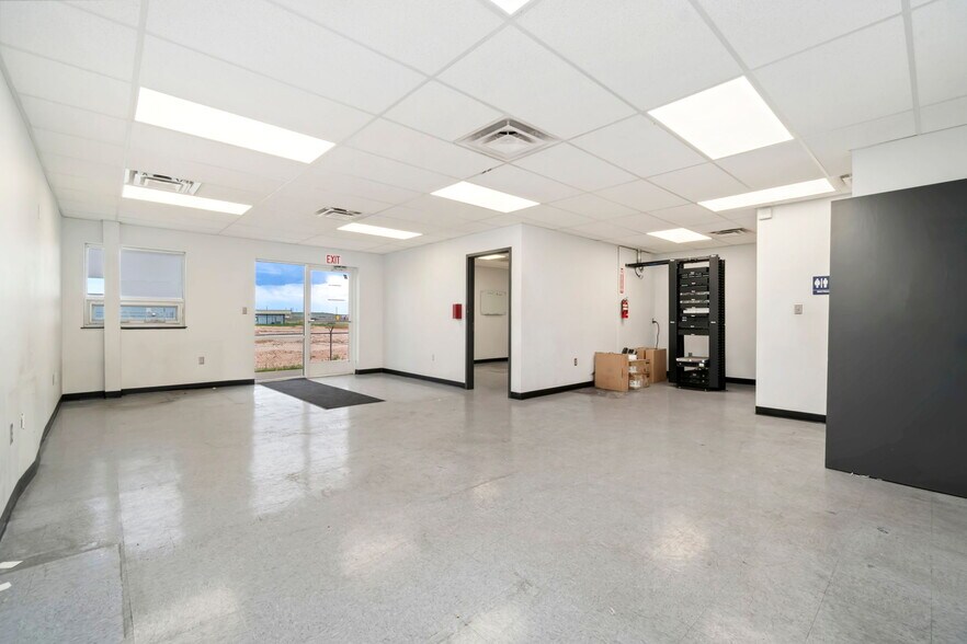 More Photos Of 101 Lexington Ave, Cheyenne Warehouse For Lease