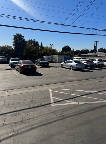 More Photos Of 14408 E Whittier Blvd, Whittier Office For Lease