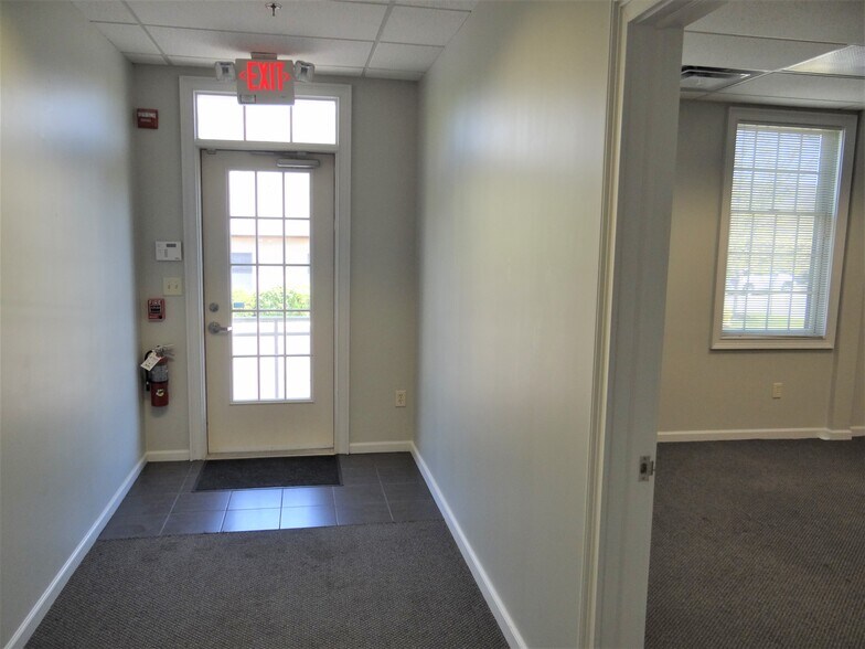 More Photos Of 1456 Ferry Rd, Doylestown Medical For Lease