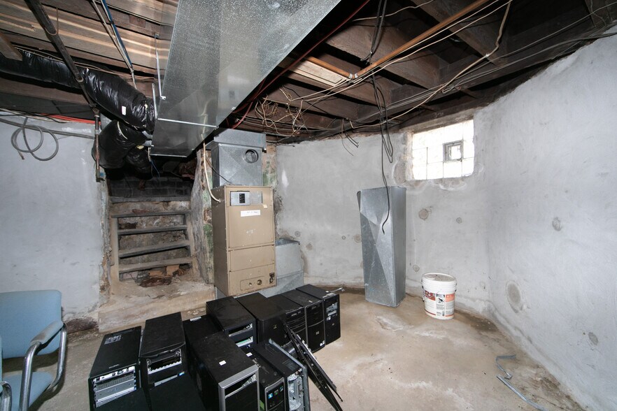 More Photos Of 604 White Horse Pike, Oaklyn Storefront For Sale