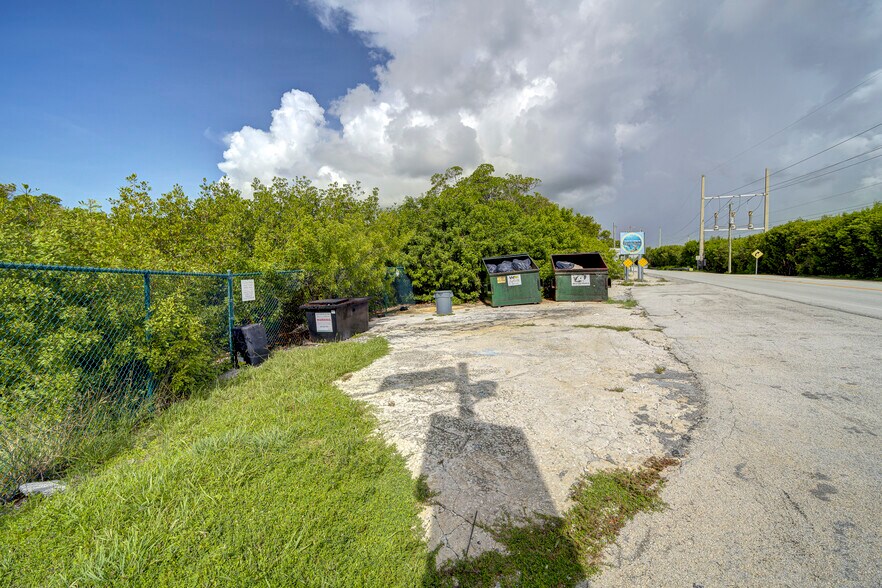 More Photos Of 58000 Card Sound Rd, Key Largo Restaurant For Sale