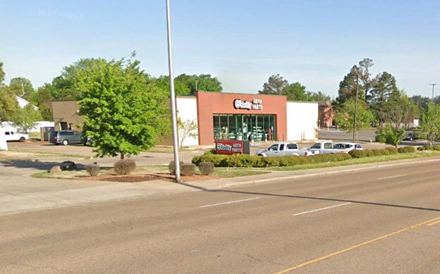 More Photos Of 2841 Kirby Whitten Rd, Bartlett Freestanding For Sale