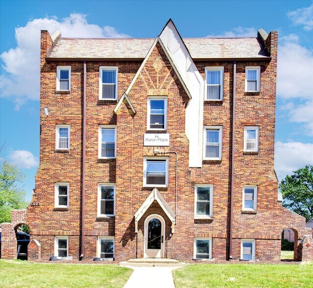 More Photos Of , Pontiac Multifamily For Sale