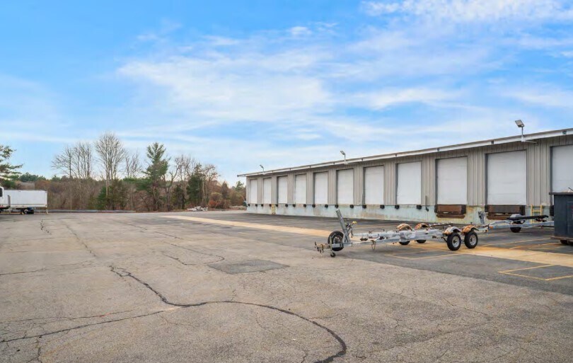 More Photos Of 484 West St, West Bridgewater Warehouse For Lease