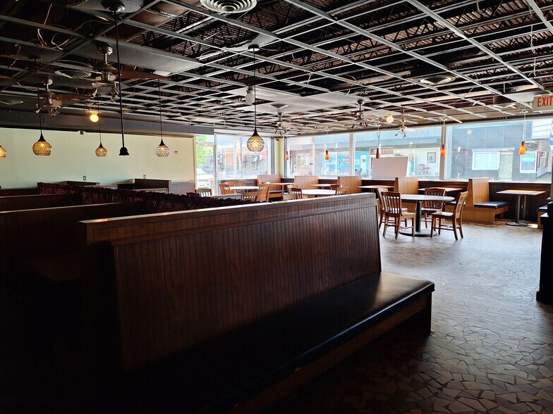 More Photos Of 525 Main St, Altavista Restaurant For Sale