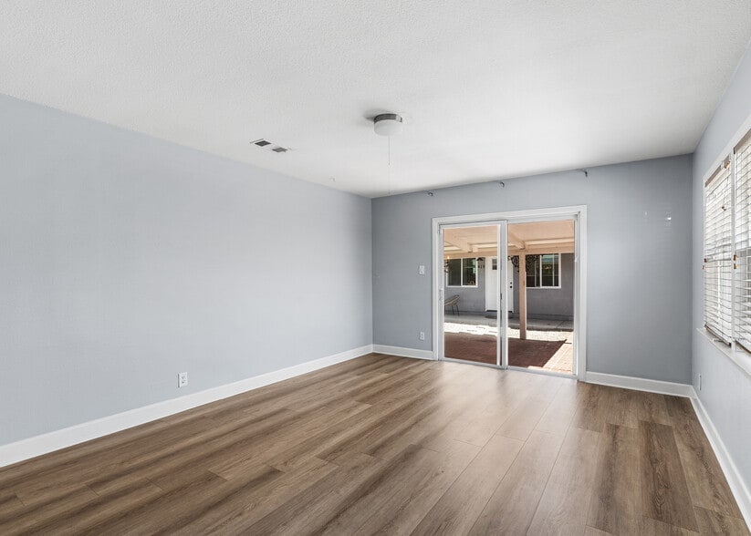 More Photos Of 417 N Citrus St, Orange Multifamily For Sale
