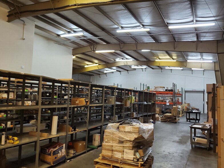 More Photos Of 2100-C Palmetto St, Clearwater Warehouse For Lease