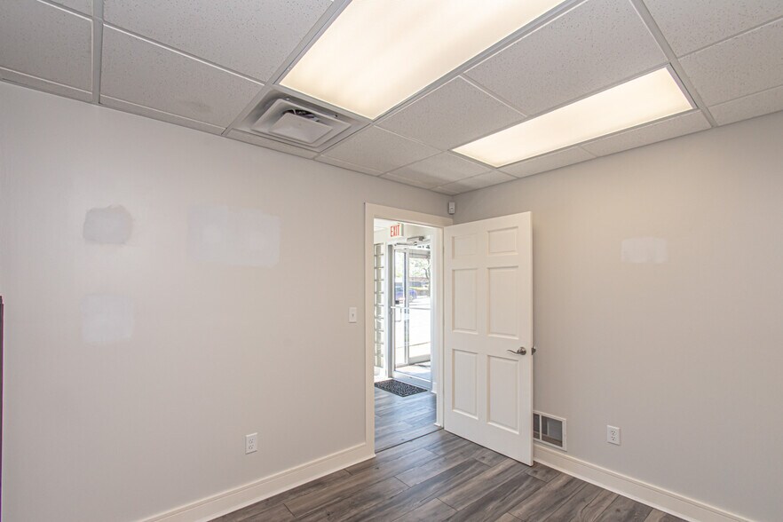 More Photos Of 212 E Court St, Sidney Office For Sale