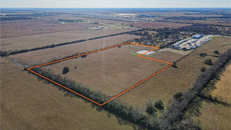 More Photos Of County Road 492, Dayton Land For Sale