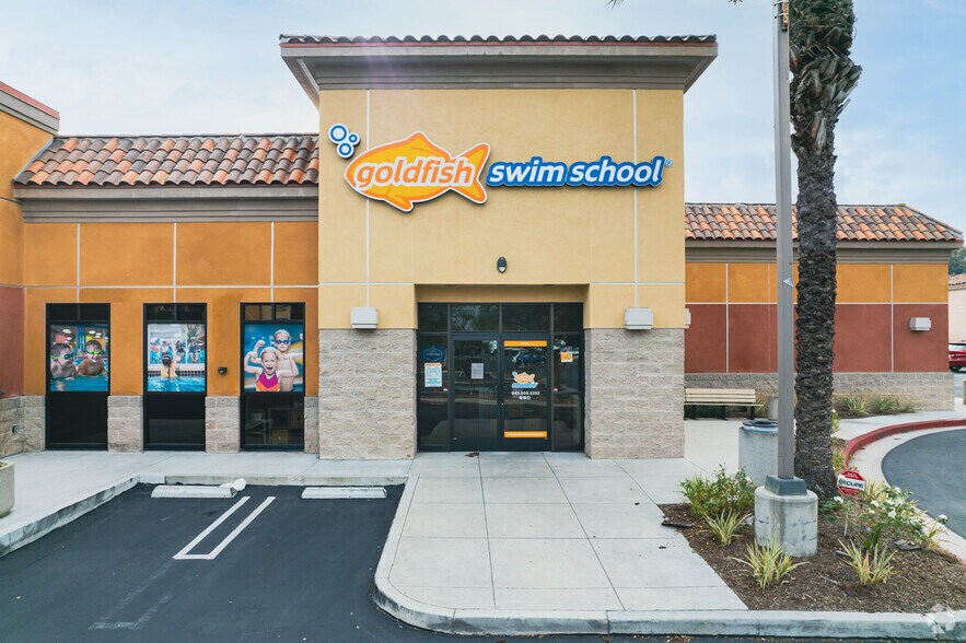 More Photos Of 24365-24381 El Toro Rd, Laguna Woods Unknown For Lease