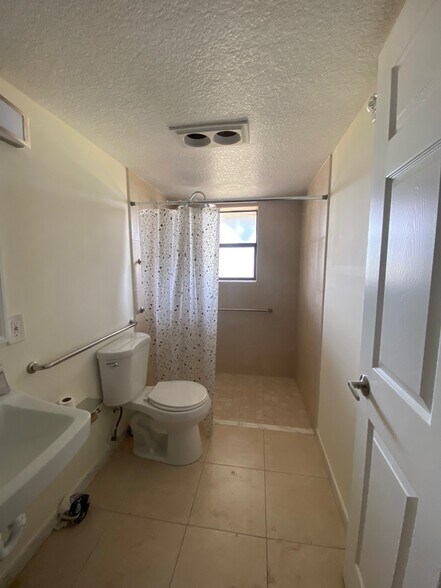 More Photos Of 6575 NE 96th Ave, Okeechobee Religious Facility For Sale