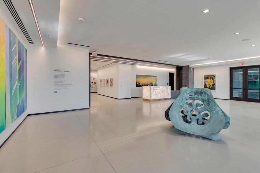 More Photos Of 1333 Oak Lawn Ave, Dallas Office For Lease