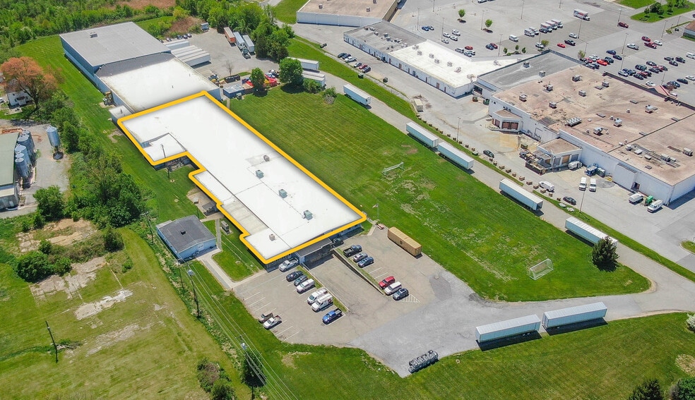 Primary Photo Of 738 W Cypress St, Kennett Square Manufacturing For Lease