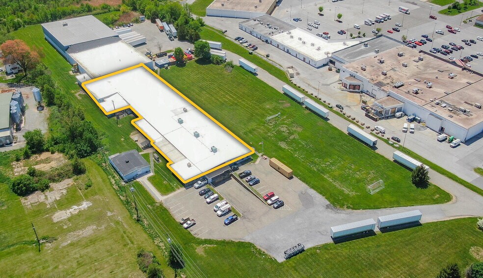 More Photos Of 738 W Cypress St, Kennett Square Manufacturing For Lease