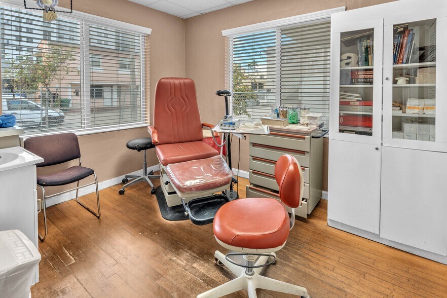 More Photos Of 1437 SW 1st St, Miami Medical For Sale