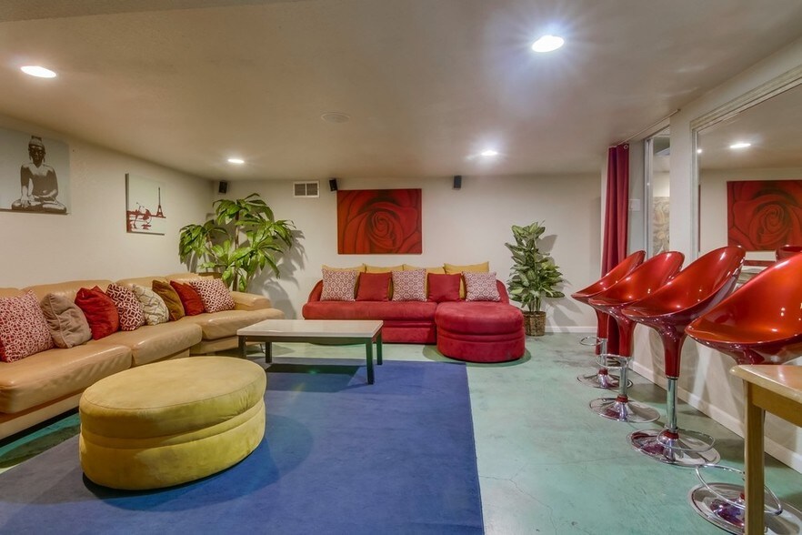 More Photos Of 4111 Bayard St, San Diego Specialty For Sale