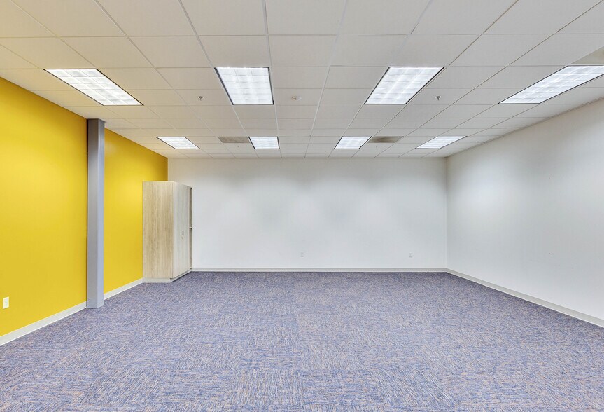 More Photos Of 9100 Hwy 290 E, Austin Research And Development For Sale