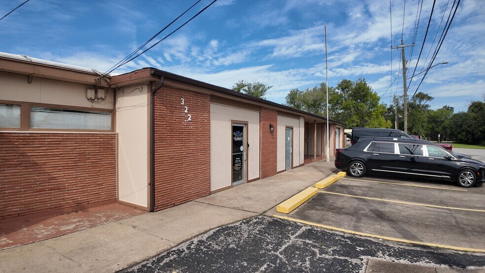 More Photos Of 322 Laurel St, La Marque Freestanding For Sale