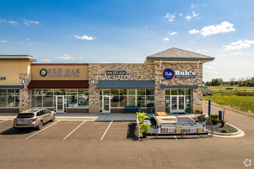 More Photos Of 9931-9947 Hudson Blvd N, Lake Elmo General Retail For Lease