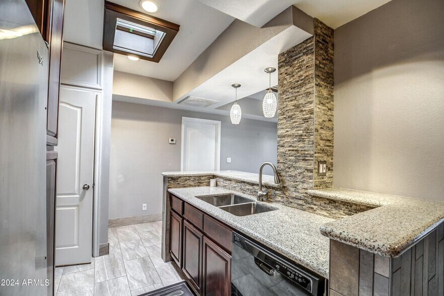 More Photos Of 2538 N 52nd St, Phoenix Multifamily For Sale