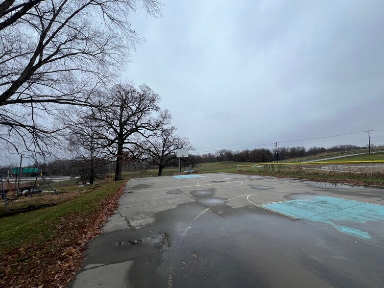 More Photos Of TBD E Park ave, Kansas City Land For Sale