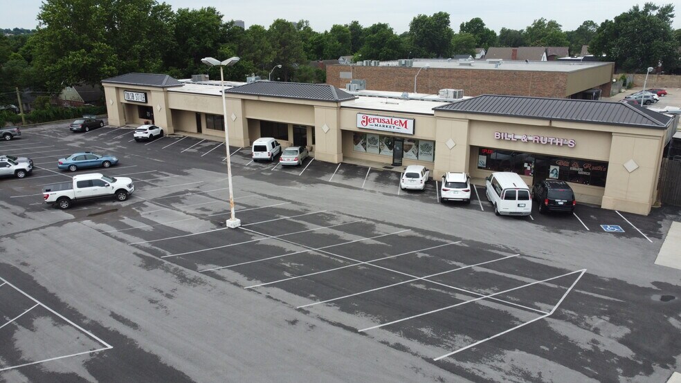 More Photos Of 6124 E 51st Pl, Tulsa Unknown For Lease