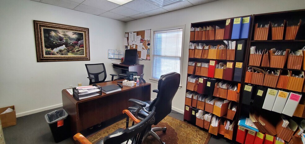 More Photos Of 22B John Marshall St, Warrenton Office For Lease