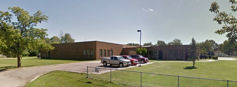 More Photos Of 201 N Neeper St, Capac Apartments For Sale