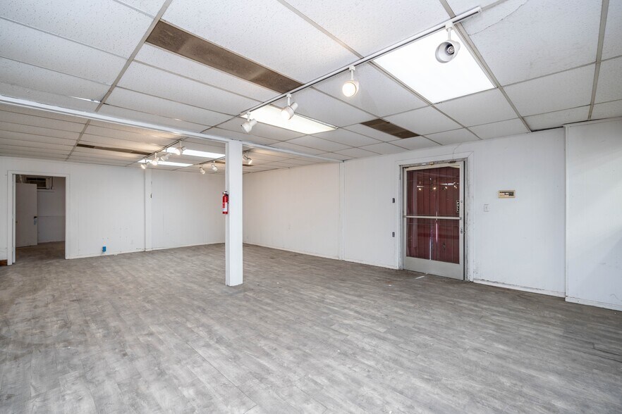 More Photos Of 425 E 58th St, Los Angeles Warehouse For Lease