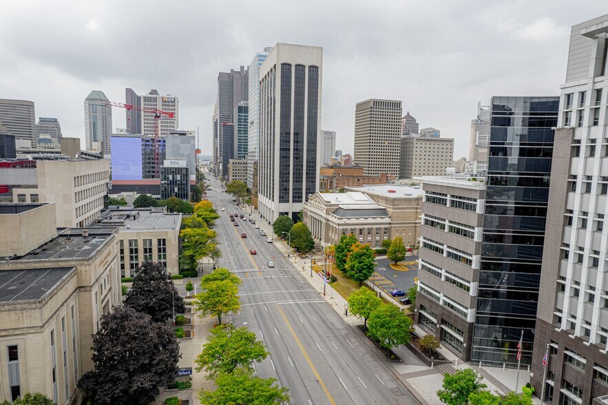 More Photos Of 366 E Broad St, Columbus Apartments For Lease