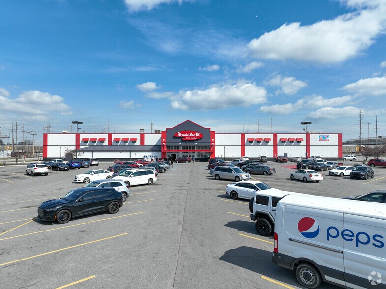 More Photos Of 115 E Sibley St, Hammond Freestanding For Lease