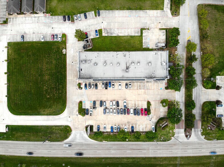 More Photos Of 11411 N Sam Houston Pky E, Humble Unknown For Lease