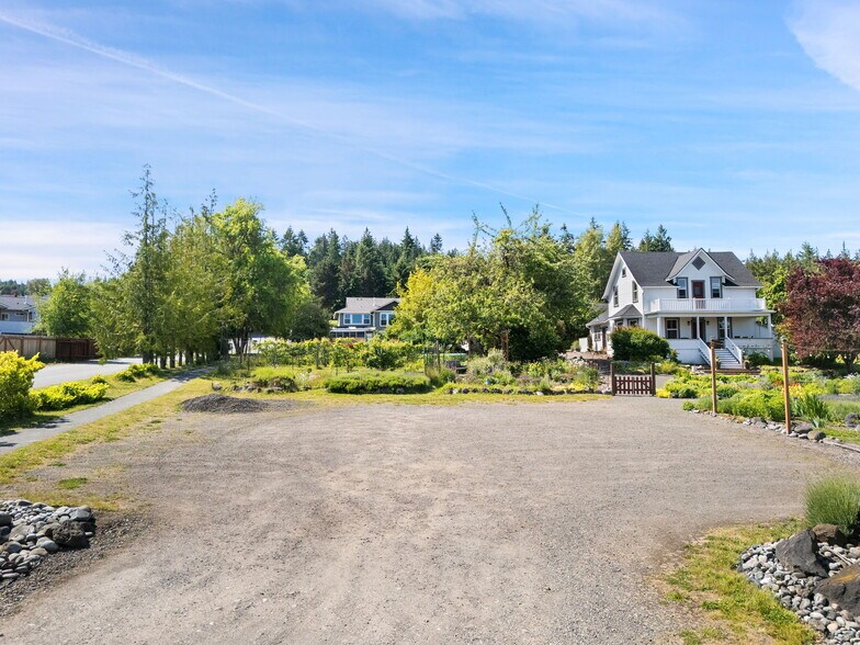 More Photos Of 101 Provence View Ln, Sequim Restaurant For Sale