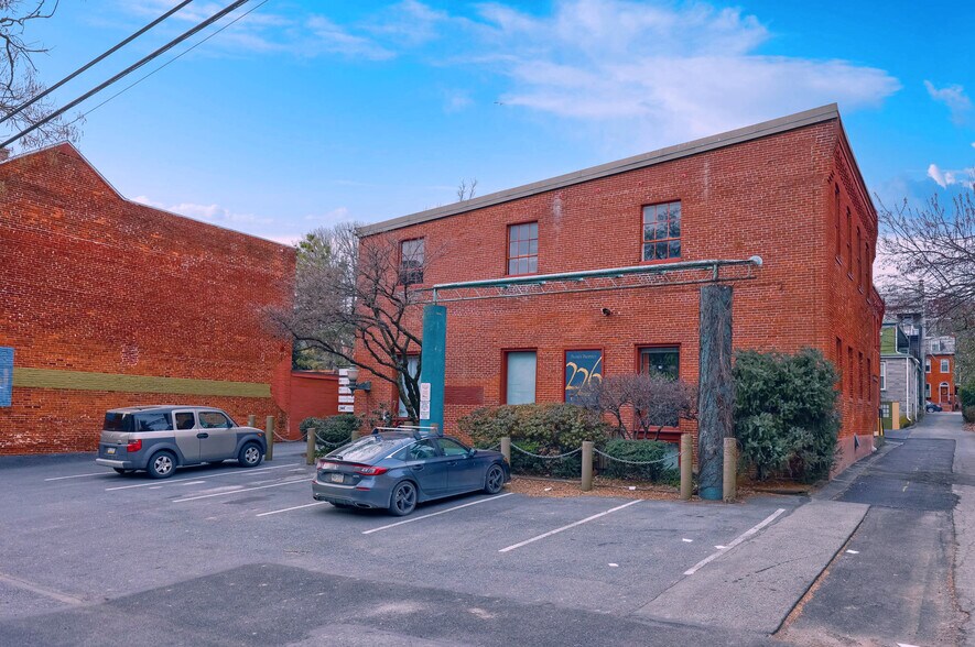 More Photos Of 226 N Arch St, Lancaster Loft Creative Space For Sale