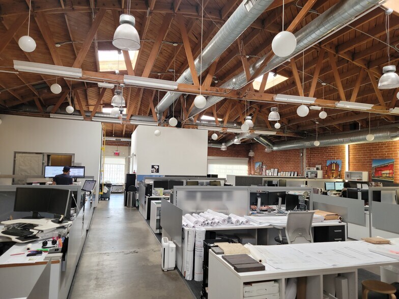 More Photos Of 3830 Willat Ave, Culver City Loft Creative Space For Lease