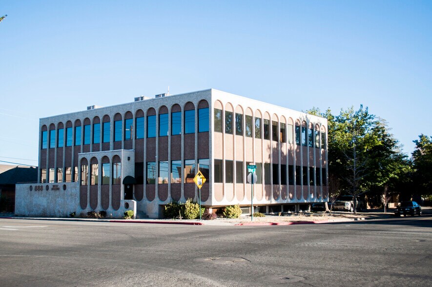 More Photos Of 888 W 2nd St, Reno Office For Lease