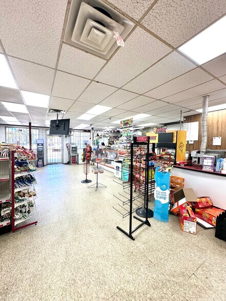 More Photos Of 103 W Monroe Ave, Okolona Convenience Store For Sale