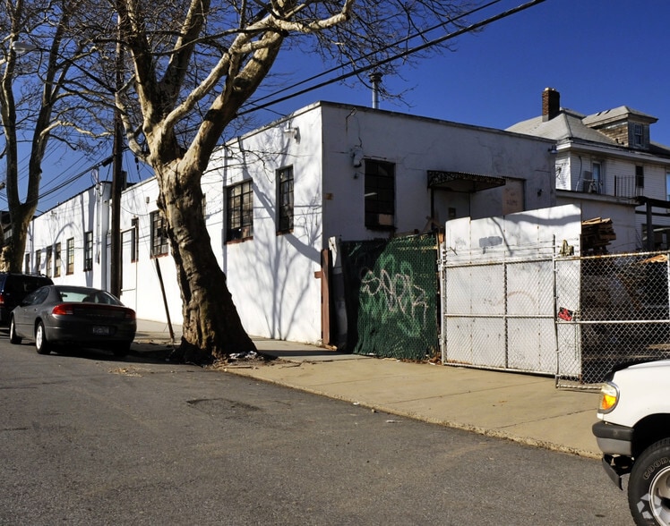 More Photos Of 132nd Place @ 132nd Place & 14th Ave, College Point Unknown For Lease