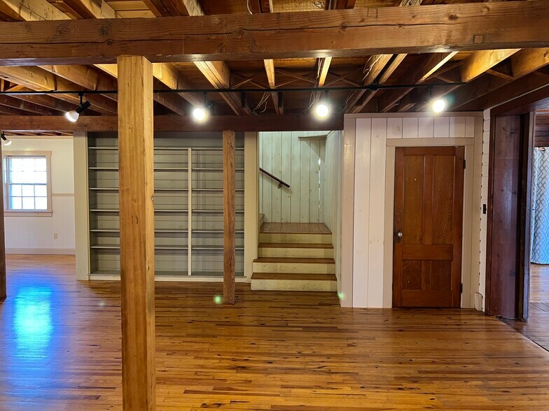 More Photos Of 80 Lafayette Rd, Hampton Falls Freestanding For Lease