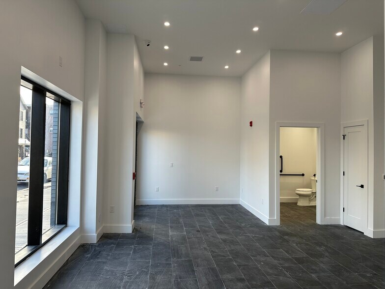 More Photos Of 34-40 Hudson St, Newark Apartments For Lease