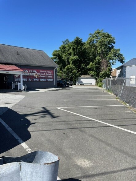 More Photos Of 300 Carew St, Chicopee Restaurant For Sale