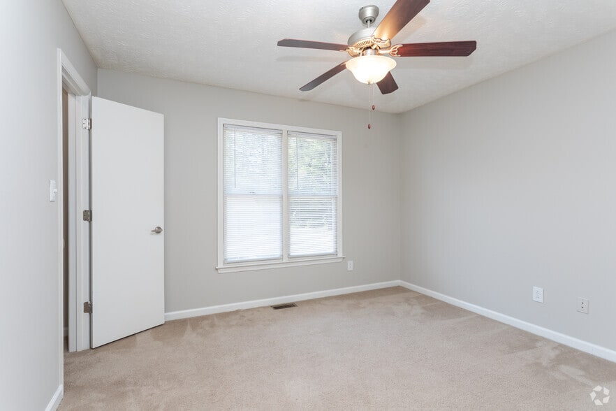 More Photos Of 5217-5336 Tern Pl, Fayetteville Apartments For Sale