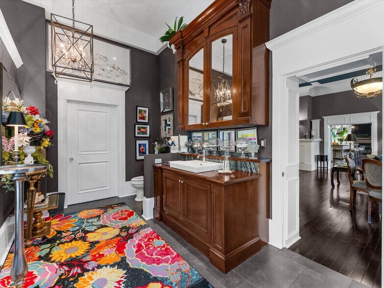 More Photos Of 9 Park St, Chatham Storefront For Sale