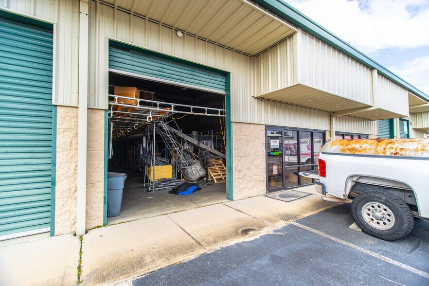 More Photos Of 6973 Highway Ave, Jacksonville Warehouse For Sale