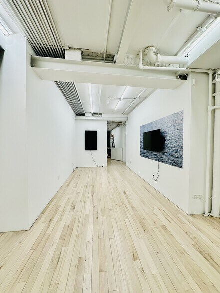 More Photos Of 122 Allen St, New York Storefront Retail Residential For Lease
