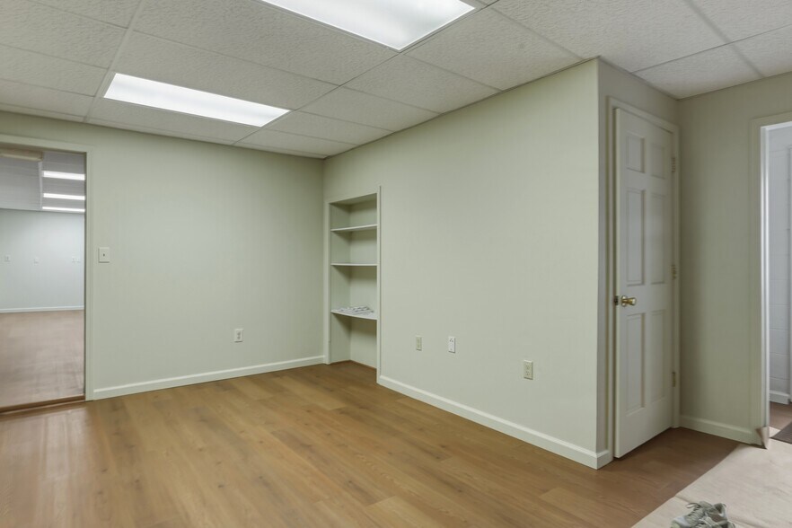 More Photos Of 25 E Pulteney St, Corning Office For Sale