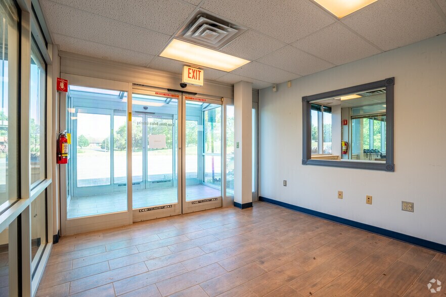 More Photos Of 2 Creamery Way, Emmitsburg Warehouse For Lease