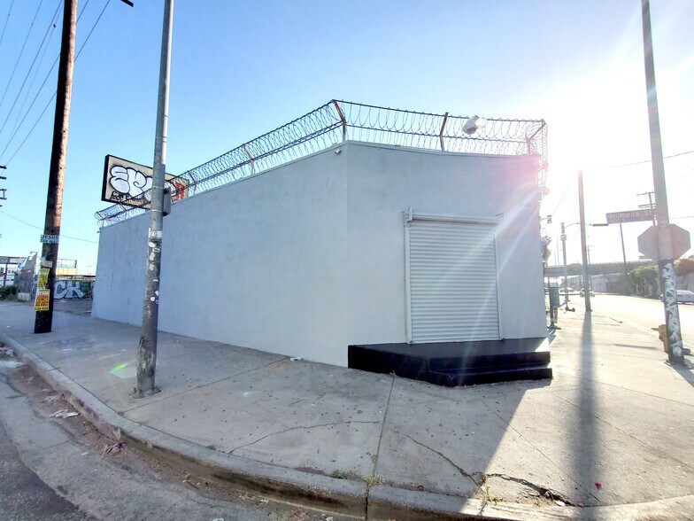 More Photos Of 1601 S Alameda St, Los Angeles Convenience Store For Sale