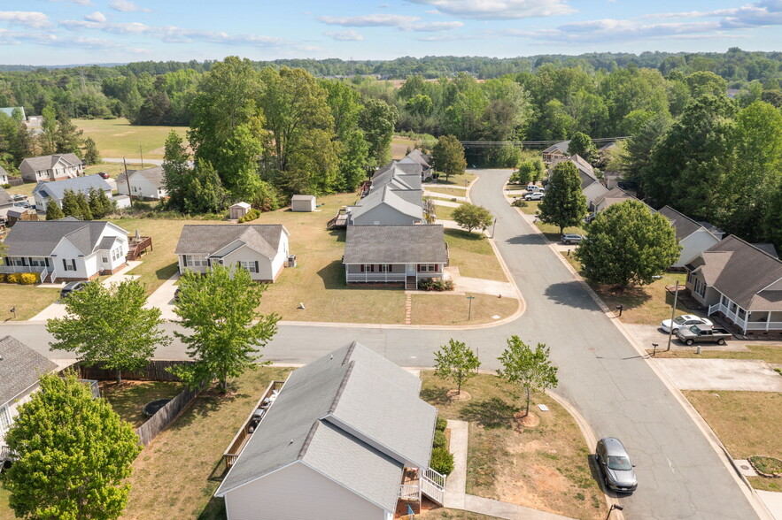 More Photos Of 701 Bob Baxter Dr, Elon Specialty For Sale