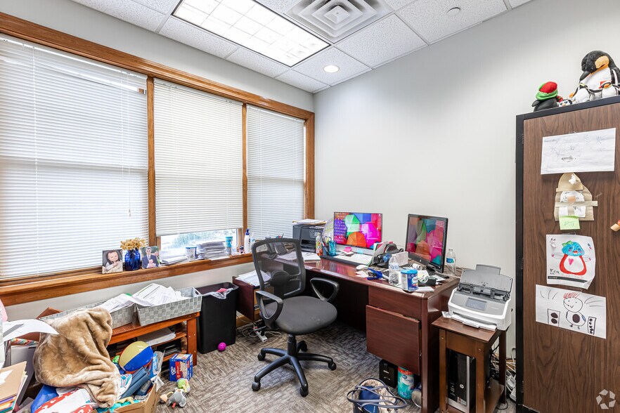 More Photos Of 20-26 N Main St, Southington Loft Creative Space For Lease